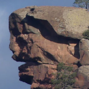 Photo qui montre Sous l’œil du géant, Aragon, Espagne | Cliquer pour agrandir